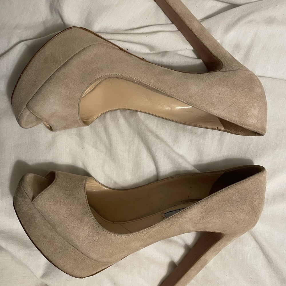 Prada heels - Picture 5 of 6